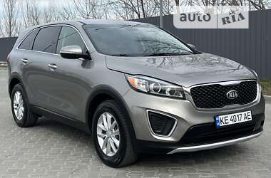 Внедорожник / Кроссовер Kia Sorento 2017 в Днепре