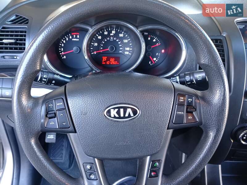 Внедорожник / Кроссовер Kia Sorento 2012 в Дрогобыче
