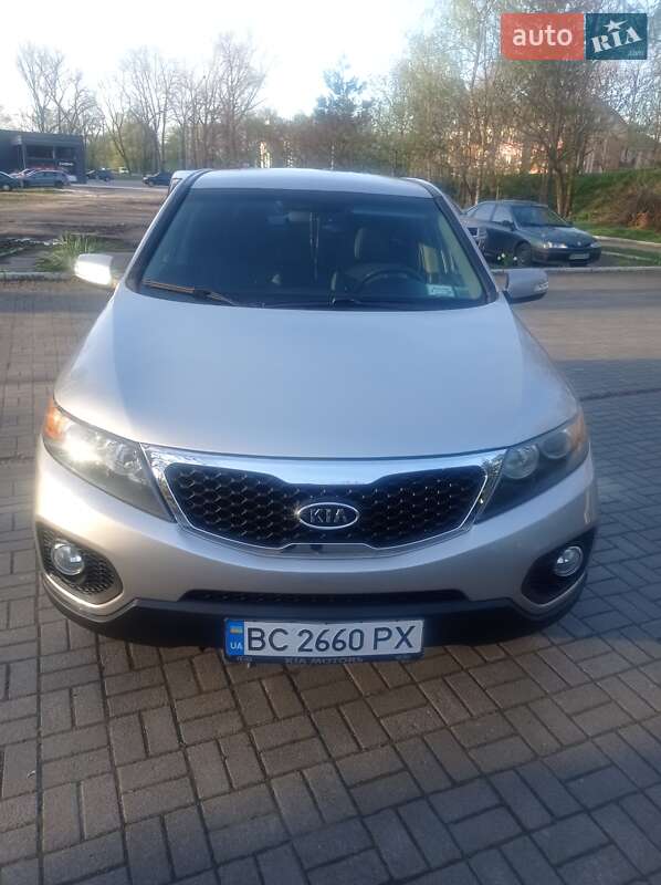 Внедорожник / Кроссовер Kia Sorento 2012 в Дрогобыче
