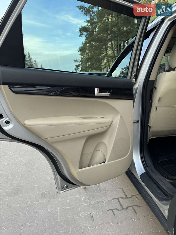 Позашляховик / Кросовер Kia Sorento 2013 в Києві
