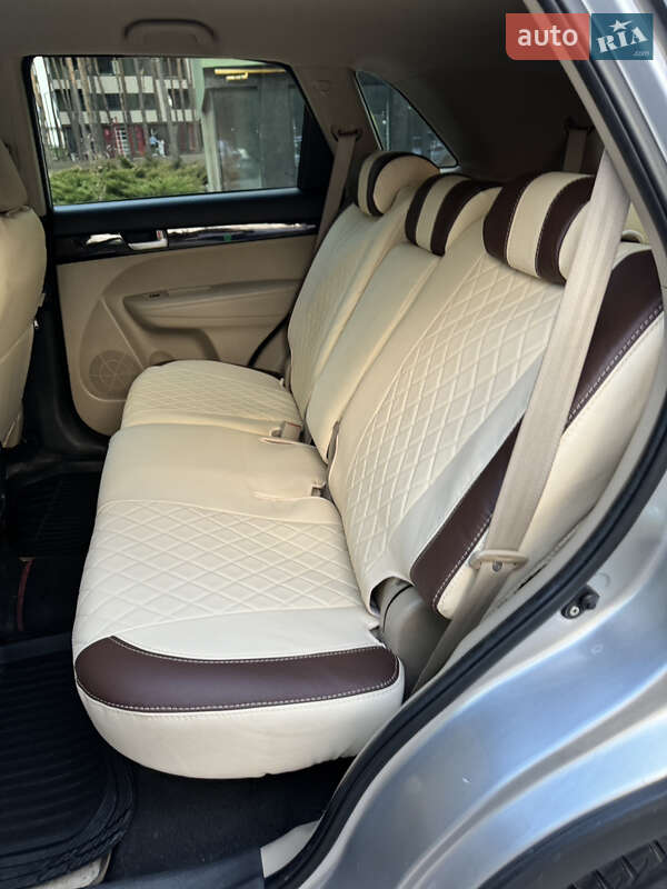Позашляховик / Кросовер Kia Sorento 2013 в Києві