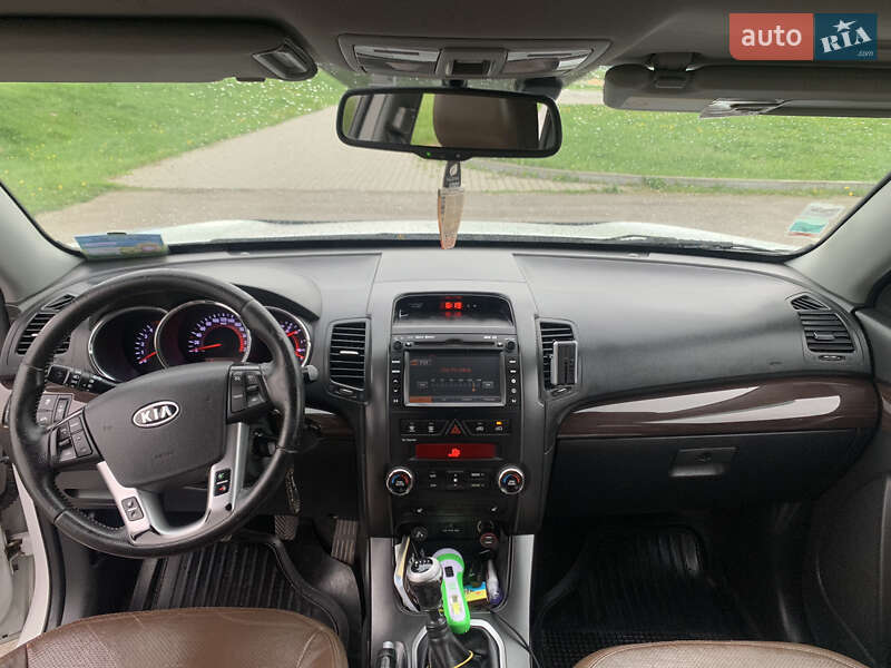 Внедорожник / Кроссовер Kia Sorento 2011 в Костополе