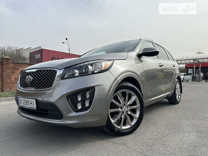 Внедорожник / Кроссовер Kia Sorento 2016 в Ровно