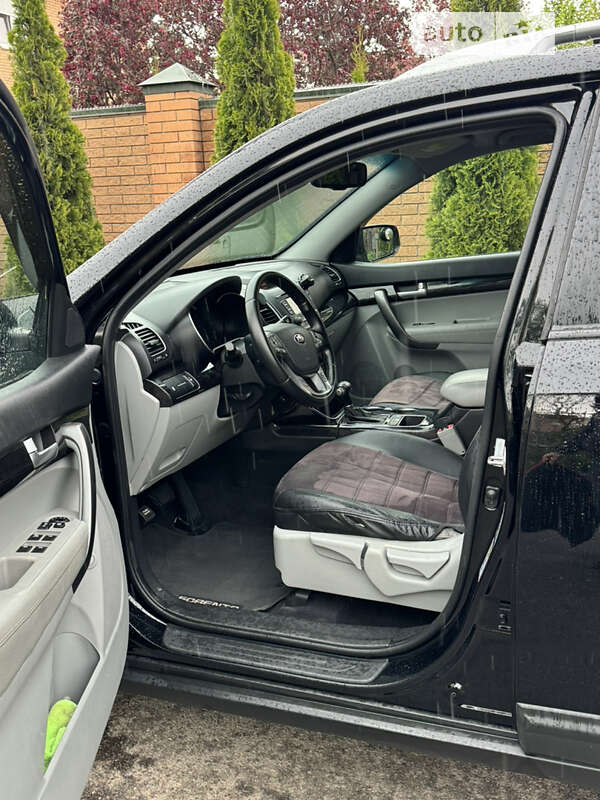 Внедорожник / Кроссовер Kia Sorento 2013 в Киеве