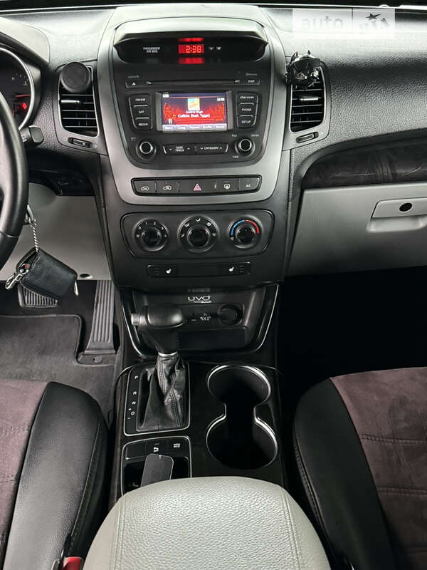 Внедорожник / Кроссовер Kia Sorento 2013 в Киеве