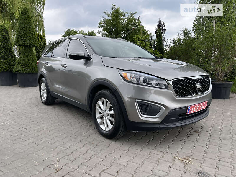 Позашляховик / Кросовер Kia Sorento 2016 в Луцьку