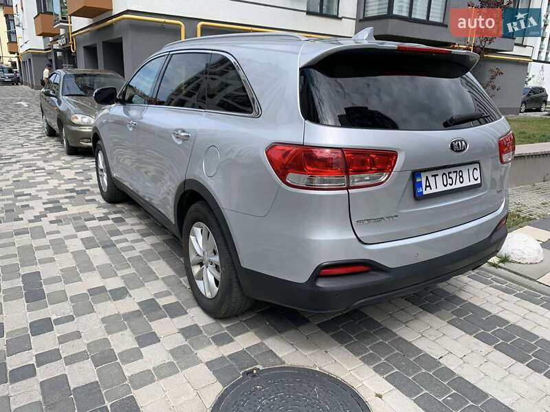 Позашляховик / Кросовер Kia Sorento 2016 в Івано-Франківську фото 7 Позашляховик / Кросовер Kia Sorento 2016 в Івано-Франківську