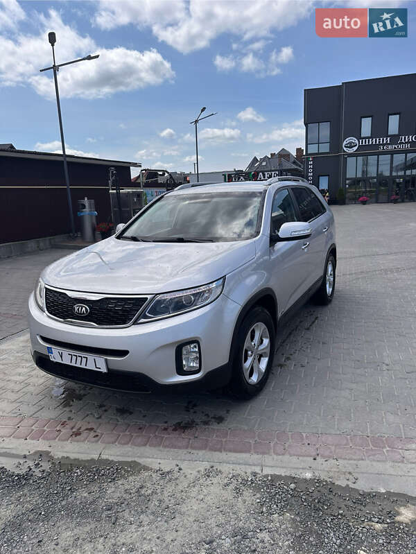 Позашляховик / Кросовер Kia Sorento 2013 в Львові