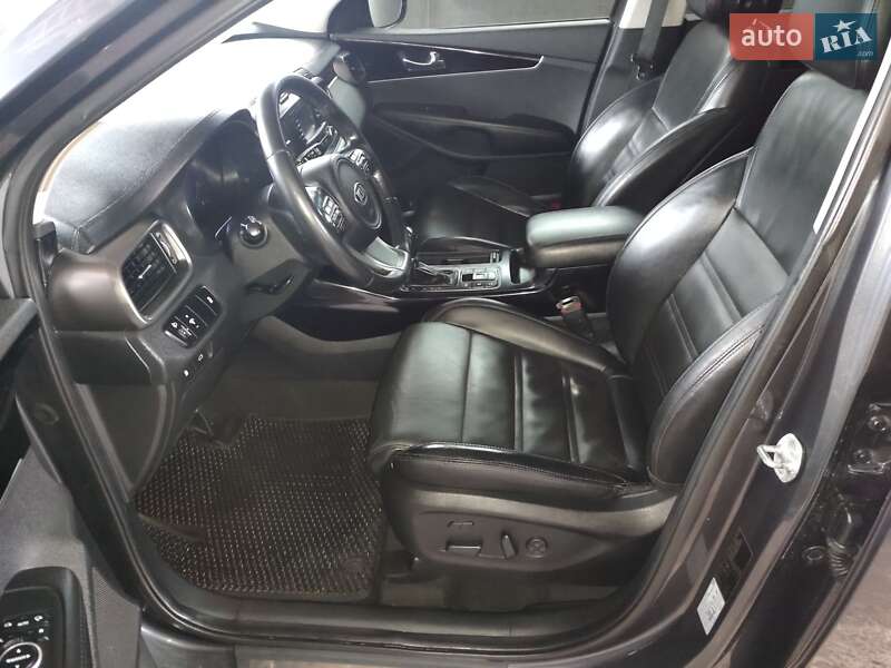 Внедорожник / Кроссовер Kia Sorento 2016 в Гайсине