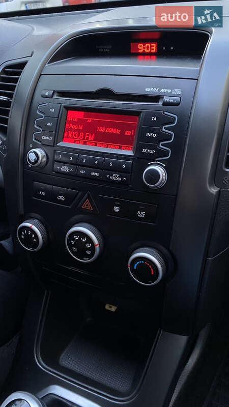 Внедорожник / Кроссовер Kia Sorento 2011 в Ивано-Франковске