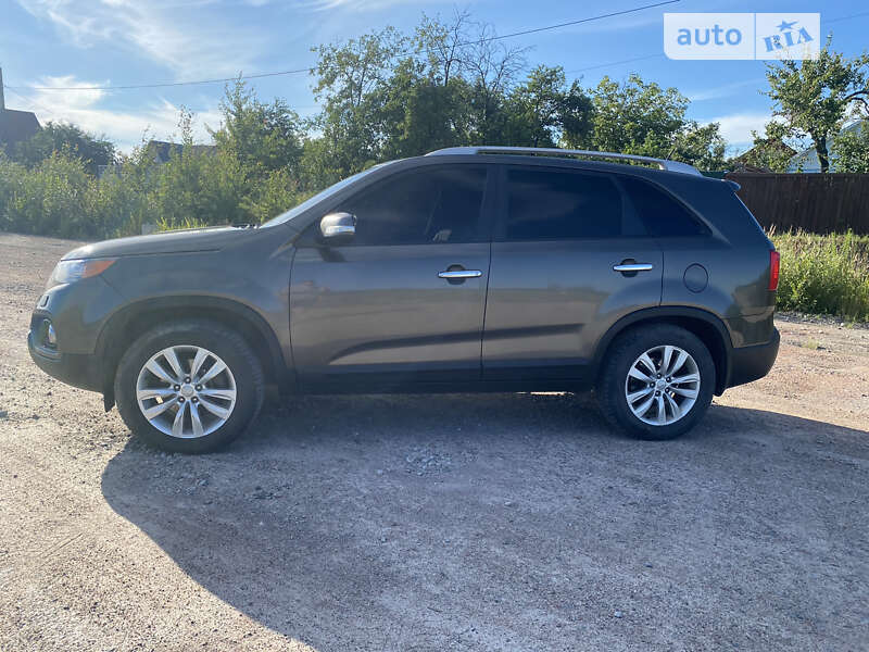 Позашляховик / Кросовер Kia Sorento 2010 в Житомирі