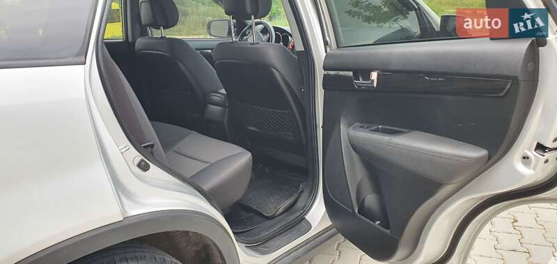 Позашляховик / Кросовер Kia Sorento 2011 в Львові фото 22 Позашляховик / Кросовер Kia Sorento 2011 в Львові