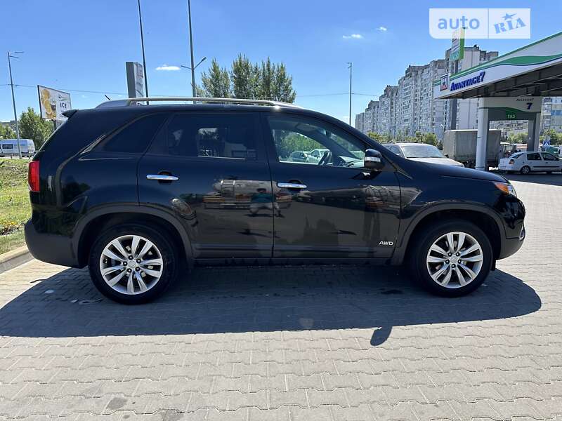 Внедорожник / Кроссовер Kia Sorento 2011 в Киеве