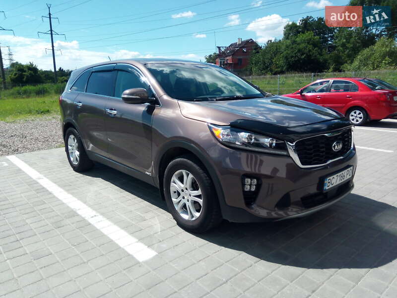 Позашляховик / Кросовер Kia Sorento 2019 в Львові