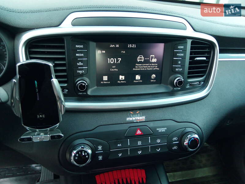 Позашляховик / Кросовер Kia Sorento 2019 в Львові