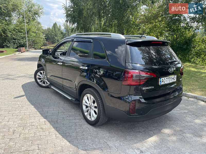 Внедорожник / Кроссовер Kia Sorento 2012 в Тячеве фото 4 Внедорожник / Кроссовер Kia Sorento 2012 в Тячеве