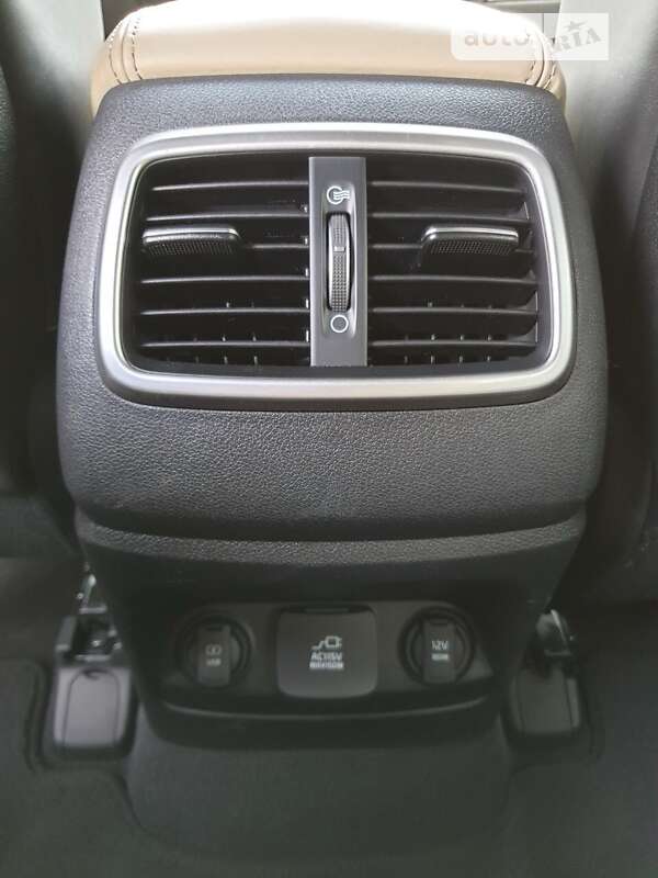 Позашляховик / Кросовер Kia Sorento 2015 в Києві