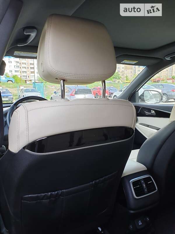 Позашляховик / Кросовер Kia Sorento 2015 в Києві