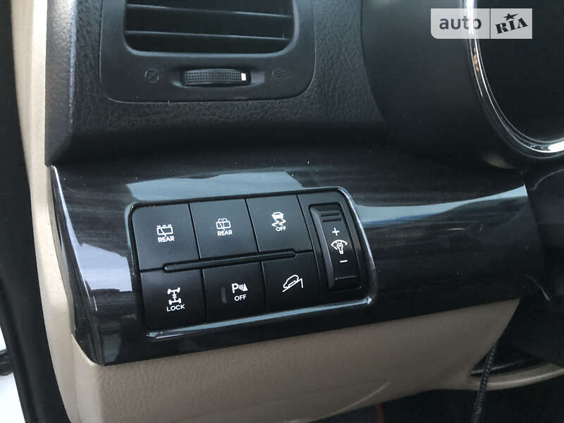 Внедорожник / Кроссовер Kia Sorento 2012 в Ровно