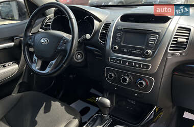 Внедорожник / Кроссовер Kia Sorento 2014 в 