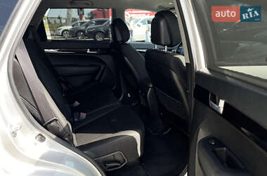Внедорожник / Кроссовер Kia Sorento 2014 в 
