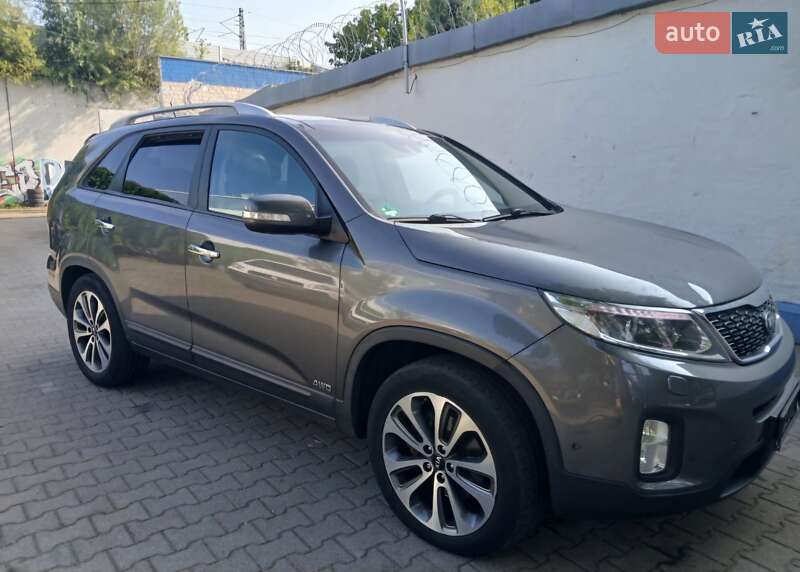 Внедорожник / Кроссовер Kia Sorento 2013 в 