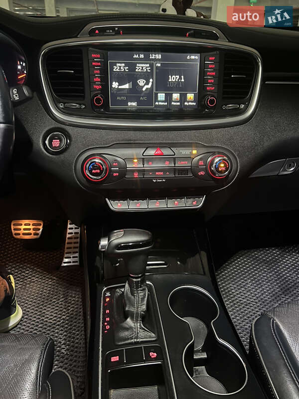 Внедорожник / Кроссовер Kia Sorento 2015 в Хмельницком