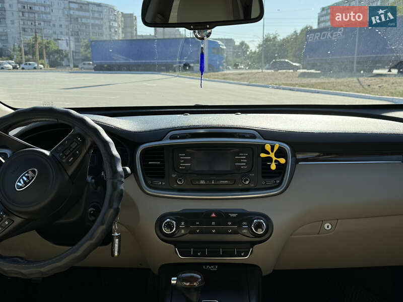 Внедорожник / Кроссовер Kia Sorento 2015 в Сумах фото 5 Внедорожник / Кроссовер Kia Sorento 2015 в Сумах