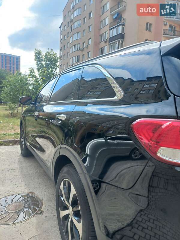 Позашляховик / Кросовер Kia Sorento 2016 в Івано-Франківську