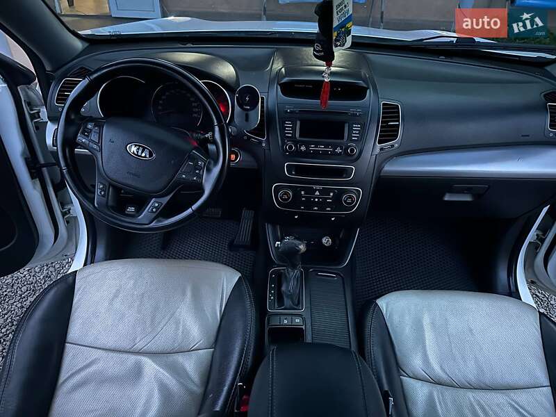 Внедорожник / Кроссовер Kia Sorento 2013 в Иршаве