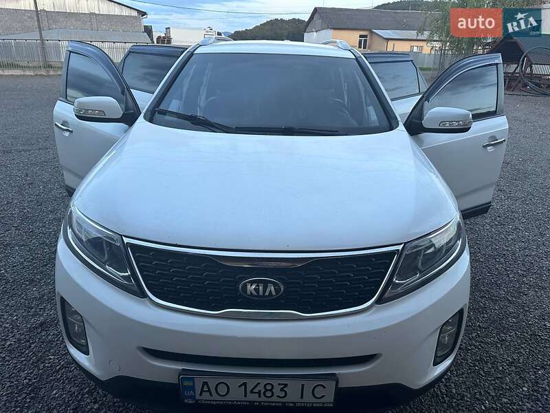 Внедорожник / Кроссовер Kia Sorento 2013 в Иршаве