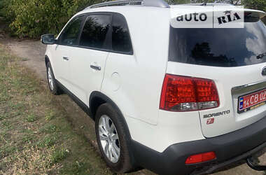 Позашляховик / Кросовер Kia Sorento 2010 в Запоріжжі