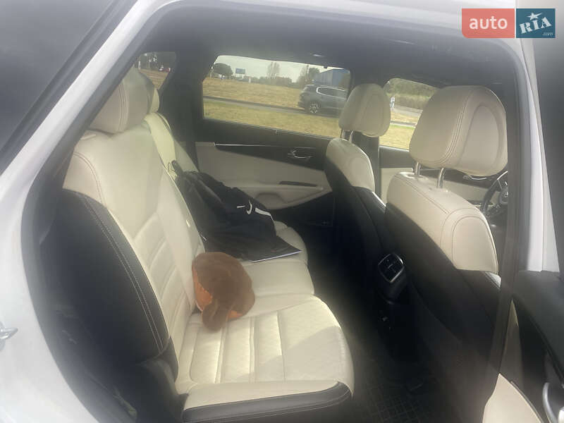 Внедорожник / Кроссовер Kia Sorento 2015 в Харькове