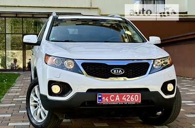 Внедорожник / Кроссовер Kia Sorento 2010 в Стрые