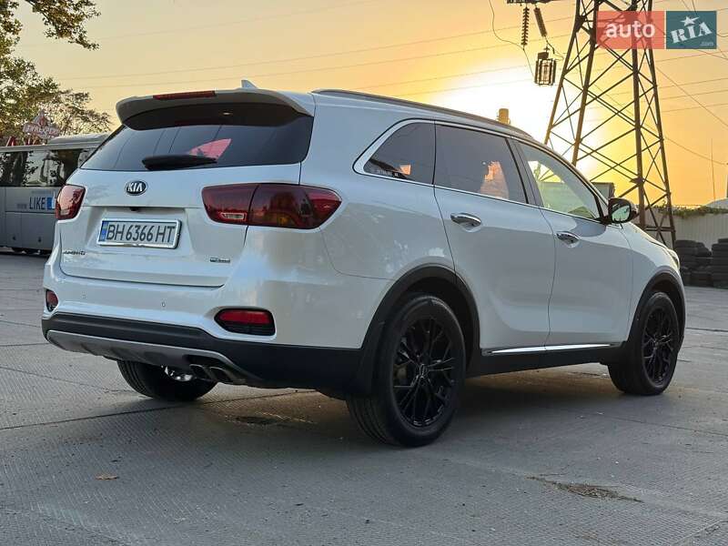 Позашляховик / Кросовер Kia Sorento 2017 в Одесі