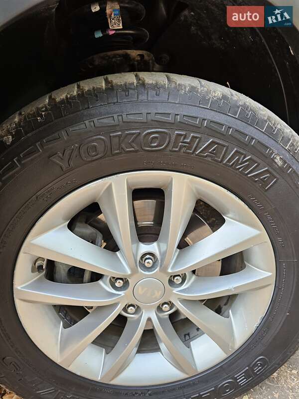 Позашляховик / Кросовер Kia Sorento 2015 в Харкові фото 19 Позашляховик / Кросовер Kia Sorento 2015 в Харкові