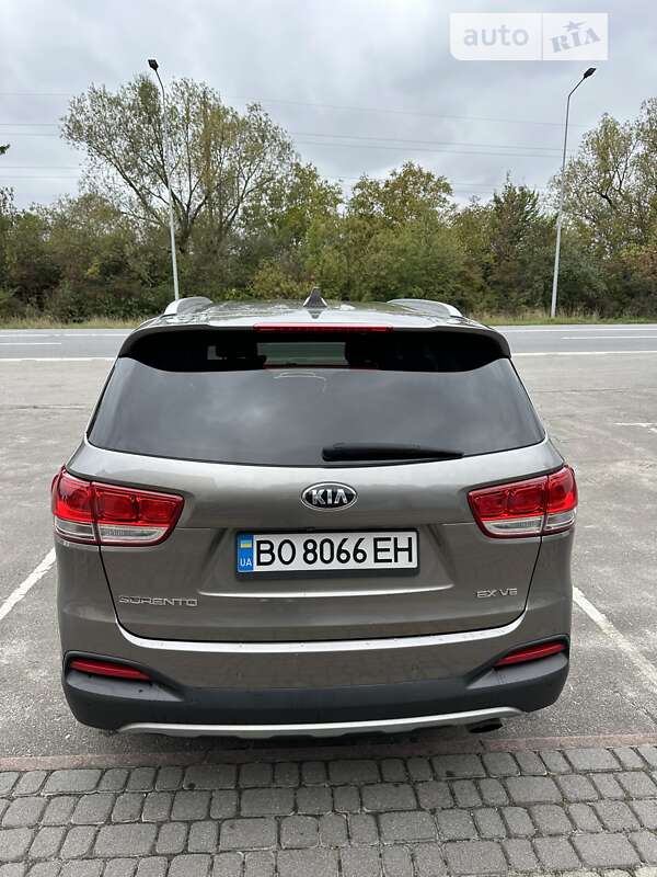 Позашляховик / Кросовер Kia Sorento 2017 в Тернополі