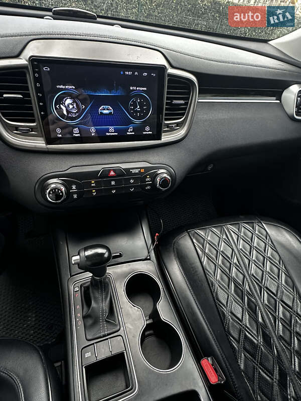 Позашляховик / Кросовер Kia Sorento 2016 в Херсоні