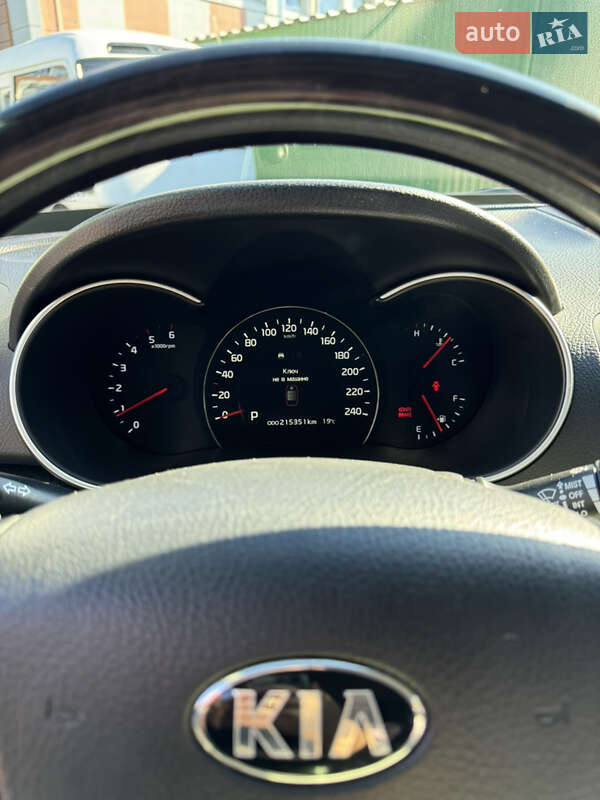 Позашляховик / Кросовер Kia Sorento 2012 в Одесі