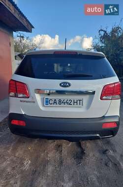 Внедорожник / Кроссовер Kia Sorento 2010 в 