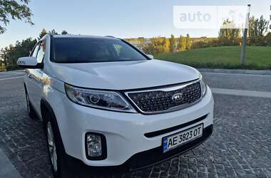 Внедорожник / Кроссовер Kia Sorento 2014 в Днепре