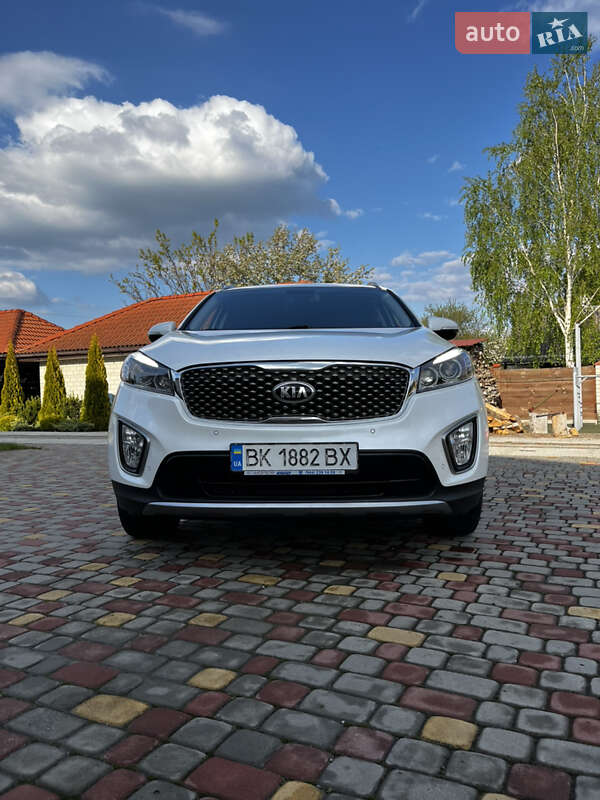 Позашляховик / Кросовер Kia Sorento 2016 в Вараші