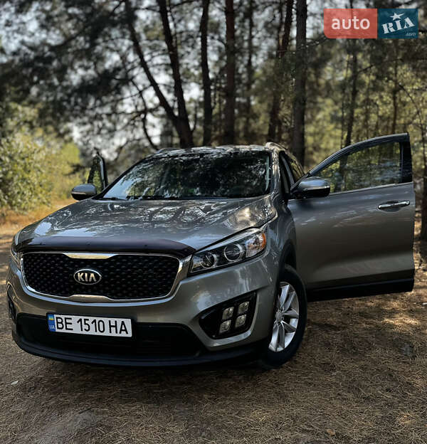 Внедорожник / Кроссовер Kia Sorento 2017 в Николаеве