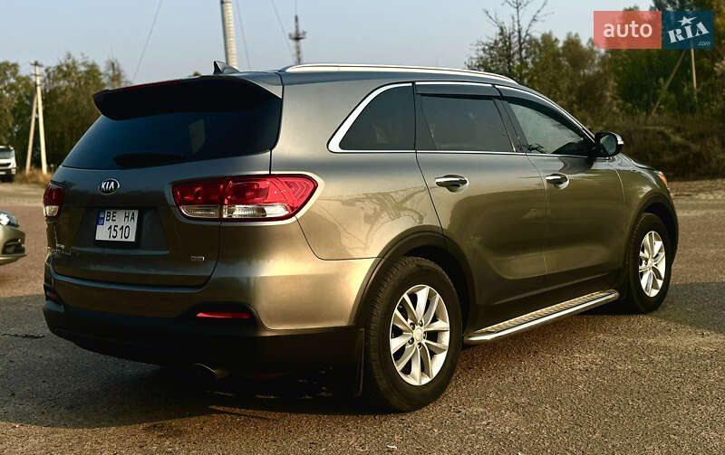 Внедорожник / Кроссовер Kia Sorento 2017 в Николаеве