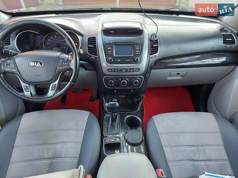 Внедорожник / Кроссовер Kia Sorento 2013 в Рени