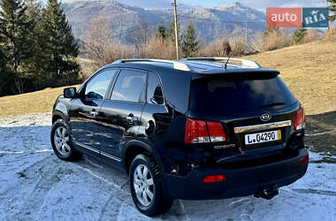 Внедорожник / Кроссовер Kia Sorento 2010 в Межгорье