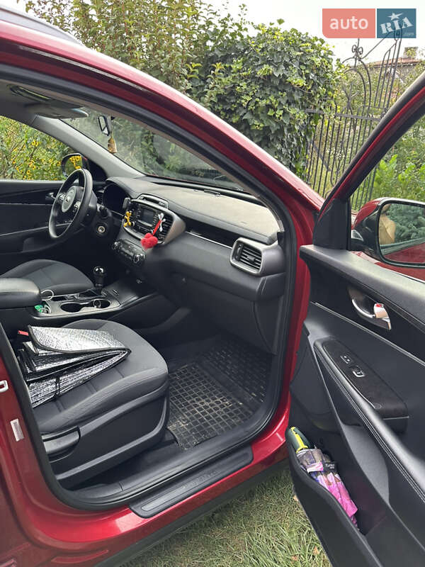 Позашляховик / Кросовер Kia Sorento 2015 в Львові