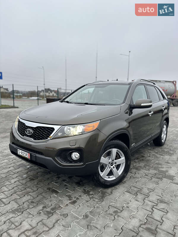 Позашляховик / Кросовер Kia Sorento 2010 в Луцьку