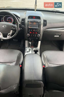 Внедорожник / Кроссовер Kia Sorento 2011 в Черновцах