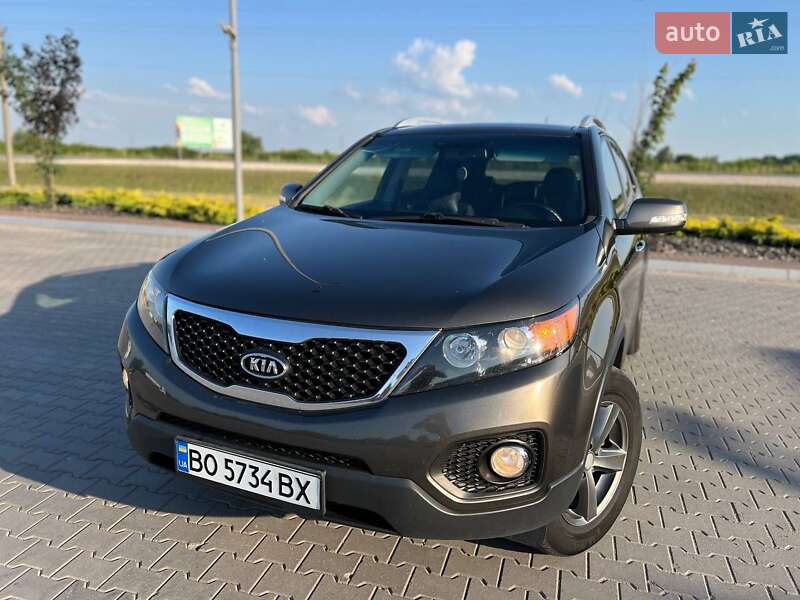 Внедорожник / Кроссовер Kia Sorento 2011 в 